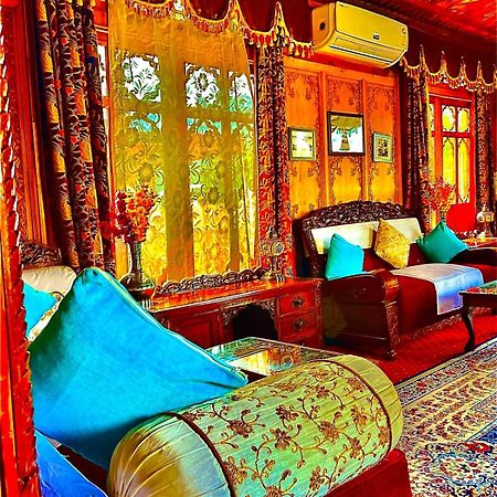 Hotel Crown Of India Group Of Houseboats Srīnagar Exterior foto